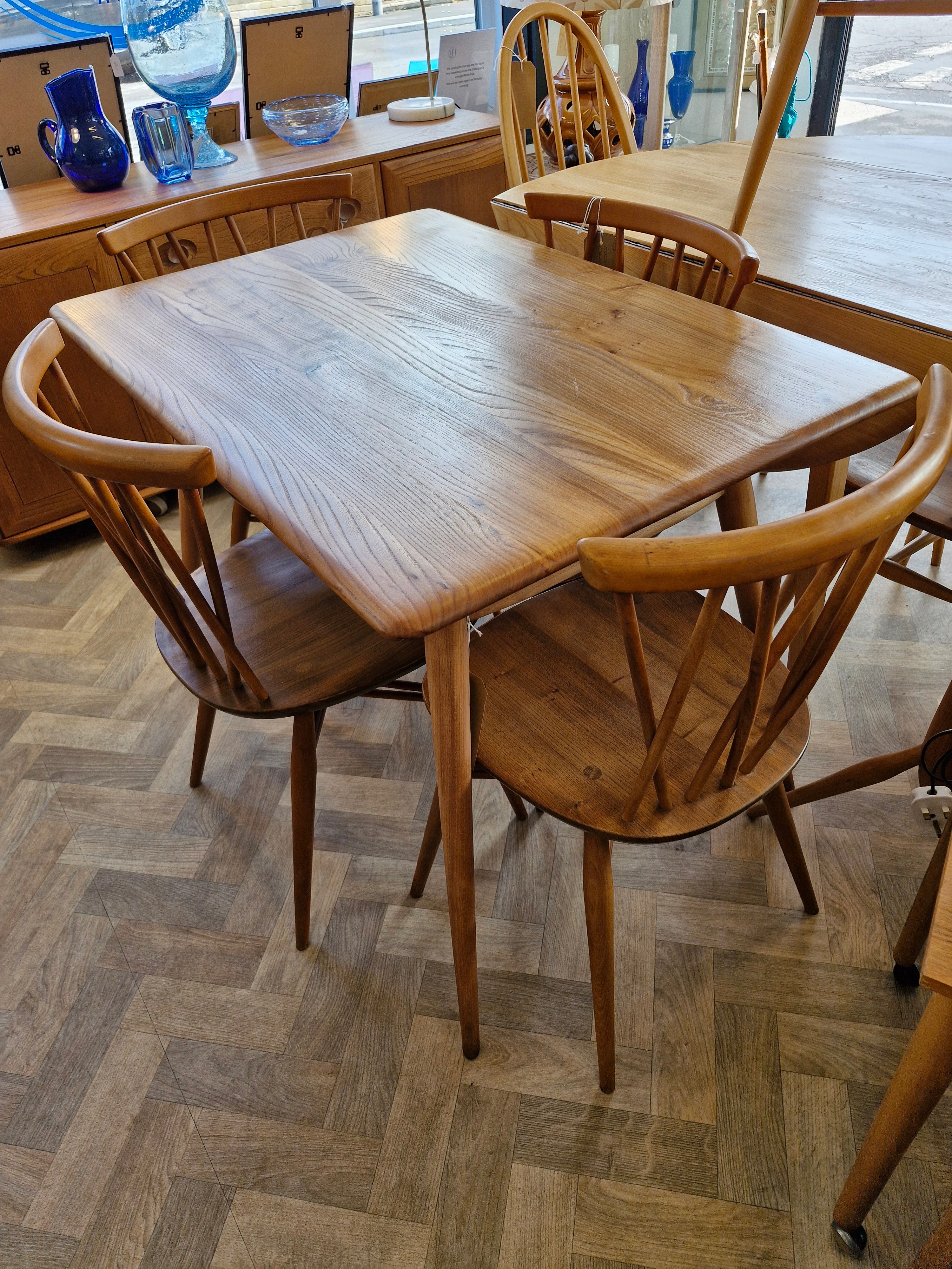 Ercol Kitchen Table & 4 x Candlestick Chairs