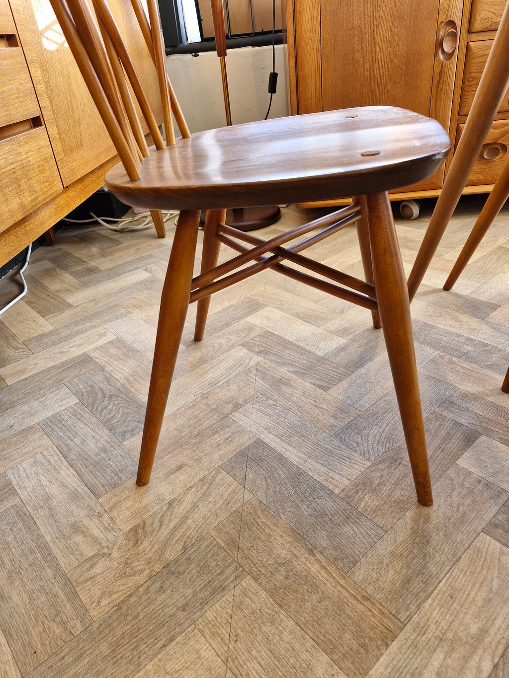 Ercol Kitchen Table & 4 x Candlestick Chairs