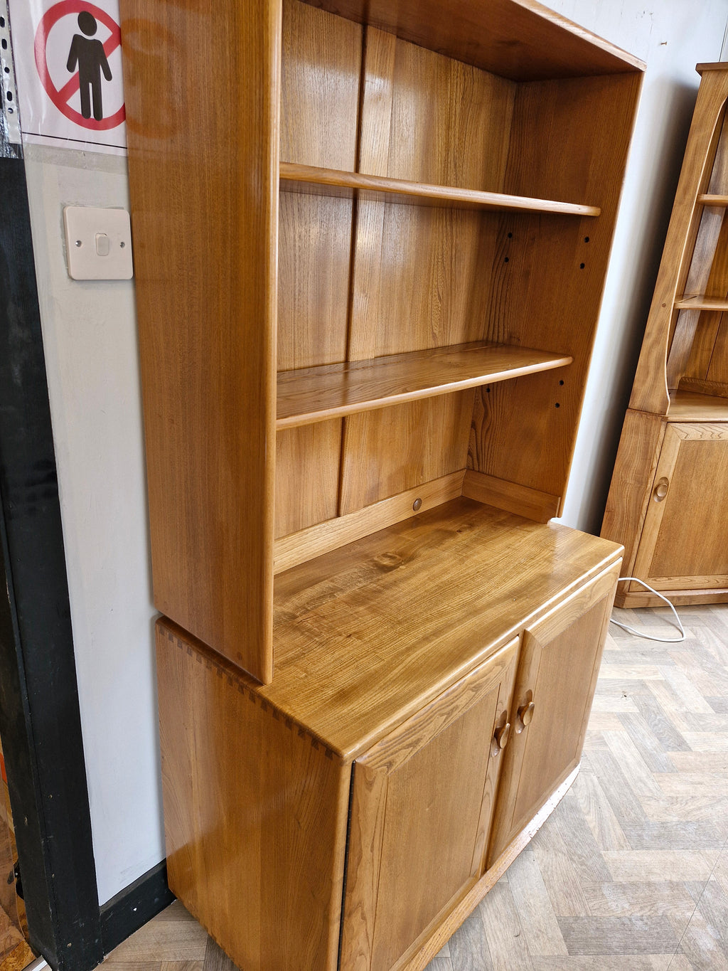 Ercol Base Unit with Bookshelf