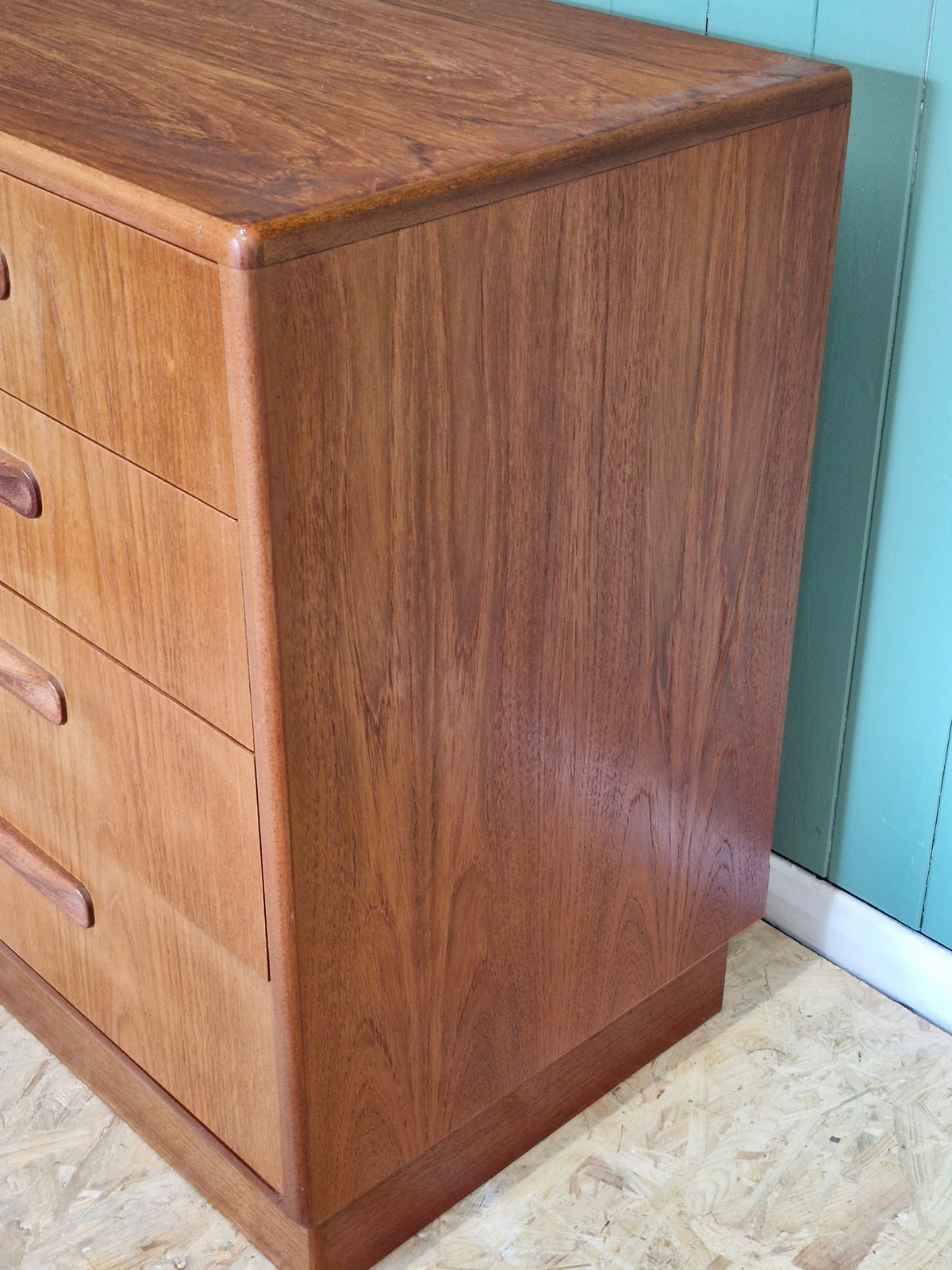 Gplan Fresco 4 Drawer Chest of Drawers